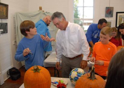 PHOTOS: Area Residents Take Part in Creating the ‘Perfect’ Pumpkin for Parade of Pumpkins in Prattville