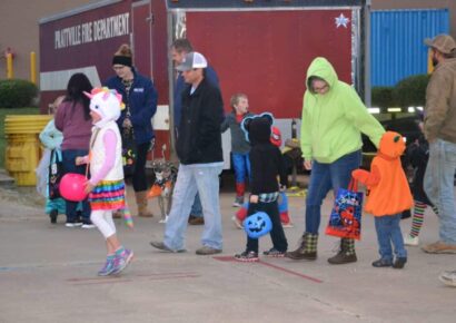 PHOTOS: Cold Night Still Brings Great Crowd for Prattville Fire Department’s Truck-A-Treat