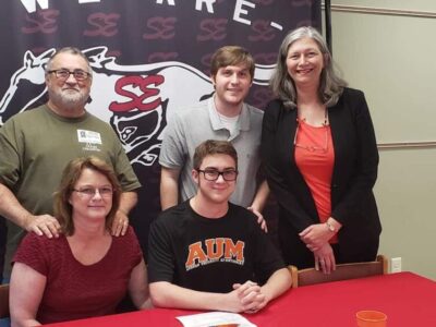 Senior Will Walker at SEHS Receives $32,000 Scholarship to study Theater at AUM