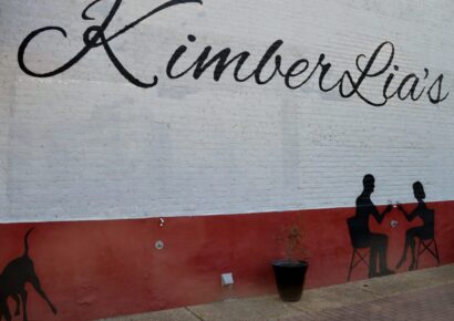 KimberLia’s Offers Delicious Food in Popup Grocery Store Concept