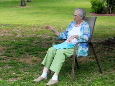“Mrs. Jane” Honored with Popsicles, Parade on Her 90th Birthday
