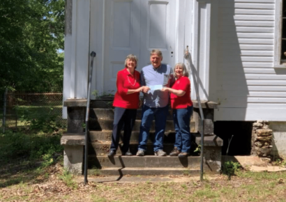 Old Autauga Historical Society Receives $500 donation from the Atagi Chapter, National Society of the Daughters of the American Revolution