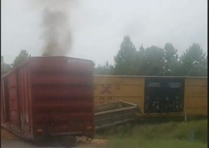 Dump Truck collides with Passing Train in Vida, Autauga County; Driver Able to Walk Away, Witness Said
