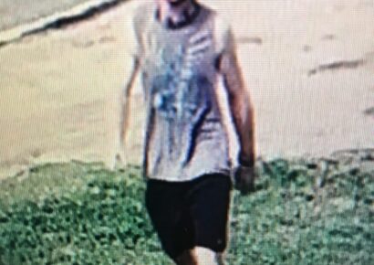 Wetumpka Police Seek Identities of Suspects in Choice Auto Sales Theft Aug. 2