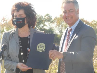 Prattville Declares Farm City Week, Highlights Economic Benefits of Farms to Community
