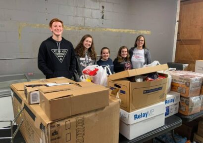 SEHS Jr. Civitan Members Collect 2,448 Items for WELCOME Food Pantry During Campus-Wide Drive