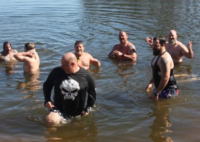 Brave Group Takes ‘Polar Bear Plunge’ To Raise $4,025 for Marbury Youth Football League