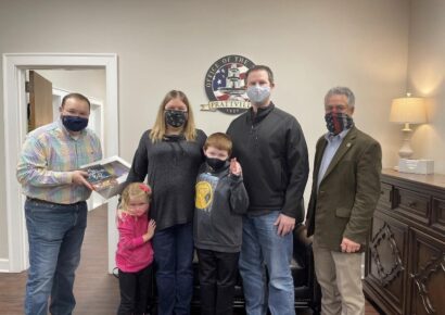 Prattville’s Yardi Gras Deemed a Huge Success; Satterlund Family Takes Prize
