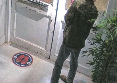 Wetumpka PD, CrimeStoppers Seek identities of Multiple Subjects for Burglary, Theft