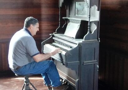 Old Organ finds New Life at Vine Hill Presbyterian Church Thanks to Donation