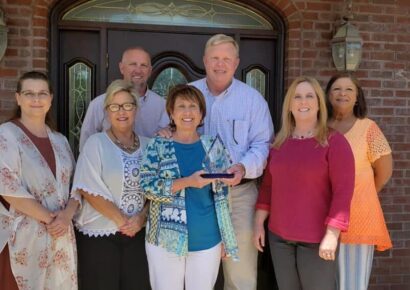 Liveoak Agency of Millbrook Receives Prestigious Sapphire Award from Auto-Owners Insurance