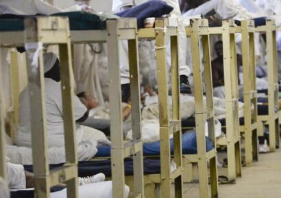 Discussion on moving Prison Plans Forward Begins Again after Deadline Passes, Underwriters Withdraw