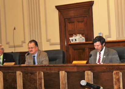 Elmore County Commission Tackles Full Agenda