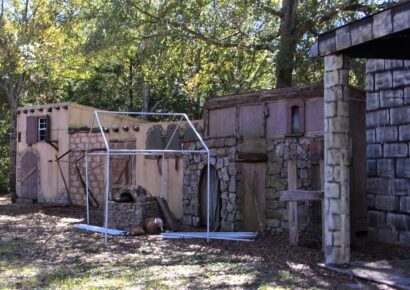 Volunteers Needed! Eclectic Christmas is Back This Year; Please Share