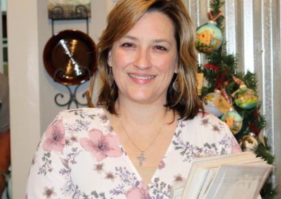 Julianne Hansen Holds Open House for Prattville Artist Jennifer Levins