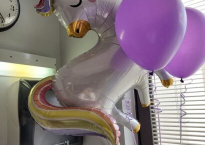 ‘The Little Witch’: Jaimie Woke Up Today and Her Unicorn Balloon Was There to Greet Her