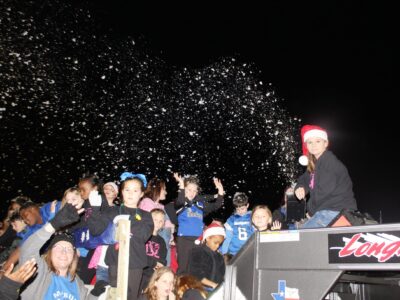 After Last Year’s COVID Cancellation, People Out In Full Force for Prattville’s 2021 Christmas Parade