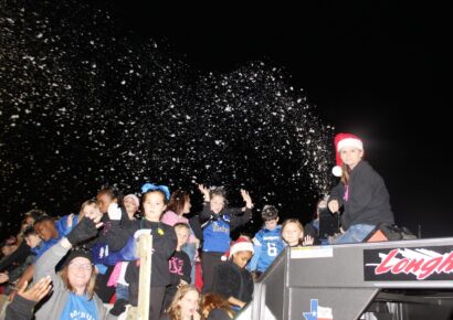 After Last Year’s COVID Cancellation, People Out In Full Force for Prattville’s 2021 Christmas Parade