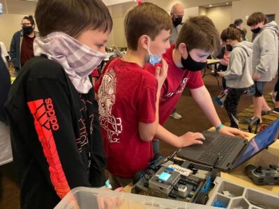 Millbrook Middle School Mustangs Competes at the Southeastern Center of Robotic Education Competition