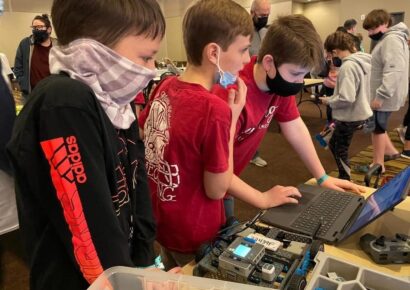 Millbrook Middle School Mustangs Competes at the Southeastern Center of Robotic Education Competition