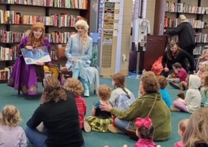 Anna and Elsa Visit with Children for Story Time at Autauga Prattville Public Library