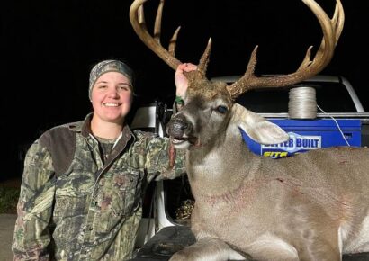 Chelsea Hunter, of Tallassee, wins 10th annual Big Buck Photo Contest