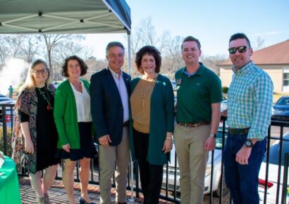 Businesses, Citizens Come Together for Fun, Festive Schmooz-A-Palooza in Prattville