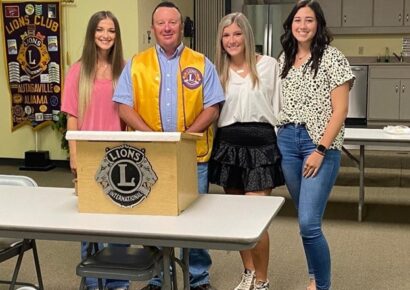 Autaugaville Lions Club Awards Scholarships to Area Students