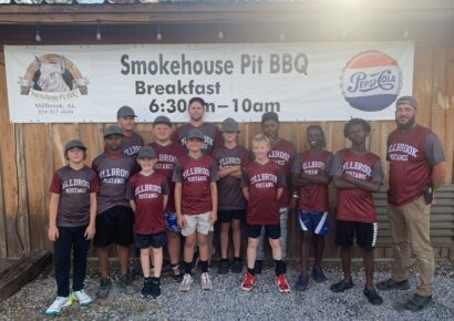 The Millbrook City League 12U Baseball Team Holds Fundraising Event at Smokehouse Pit BBQ 