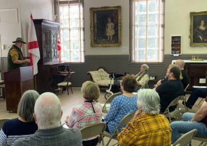 Author Wil Elrick visits with Elmore County Historical Society for Spooky Fun