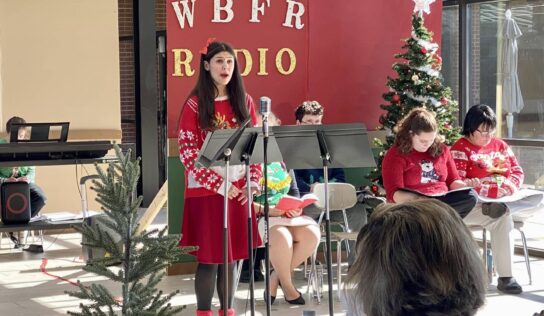 SEHS PTO Holds Faculty, Staff Christmas Brunch With Theatre Performance