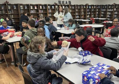 <strong>Millbrook Middle students gets a Big Surprise from Punishers LEMC and Police Department for Christmas</strong>