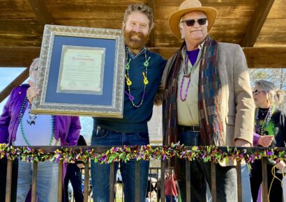 <strong>PHOTOS: Huge Throng of Millbrook Mardi Gras attendees fill park, line Main Street for Parade</strong>