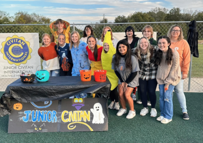 YMCA Field of Dreams Holds Annual Trunk-or-Treat Event