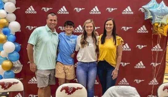SEHS Golfer Kara Busbin Signs College Scholarship with Southern Union