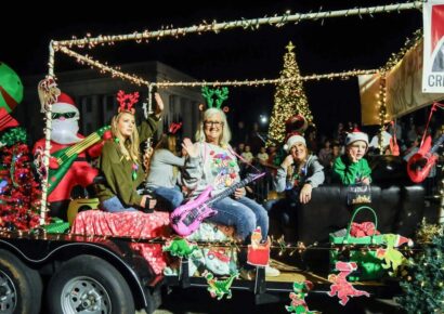 Wetumpka’s Christmas parade brings holiday magic to downtown