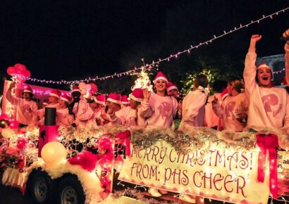 Prattville Christmas Parade fills town with holiday spirit