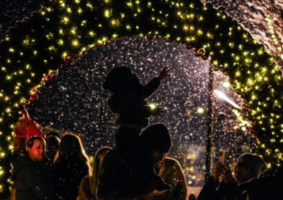 Prattville Tree Lighting lit holiday spirit into community