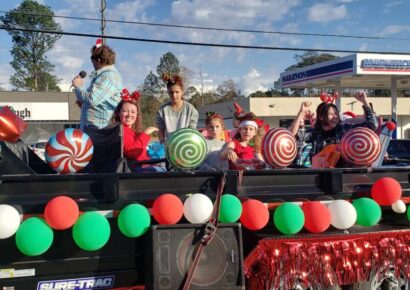 PHOTOS: Millbrook Christmas Parade rolls, and the Sun Comes out!