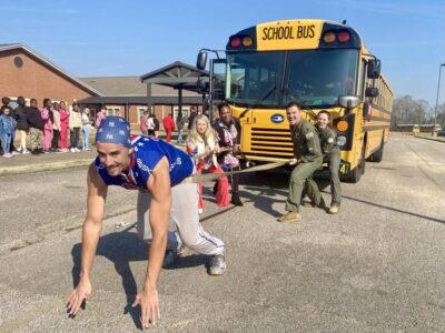 Man Versus Impossible: Performer Visits ARIS to show students anything is possible