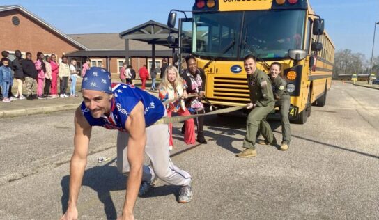 Man Versus Impossible: Performer Visits ARIS to show students anything is possible