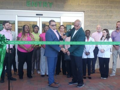 Publix opens doors in Millbrook; promises to give back to community