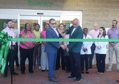 Publix opens doors in Millbrook; promises to give back to community