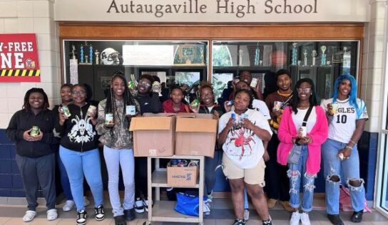 Autaugaville High School leaders donate over 50 lbs to Autaugaville Community Food Pantry 