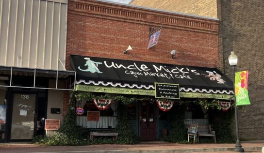 The good times keep Rollin’ as Uncle Mick’s restaurant gets liquor license  