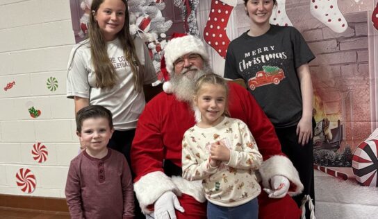 HIPPY Christmas Party offers Crafts, Storytime and Santa