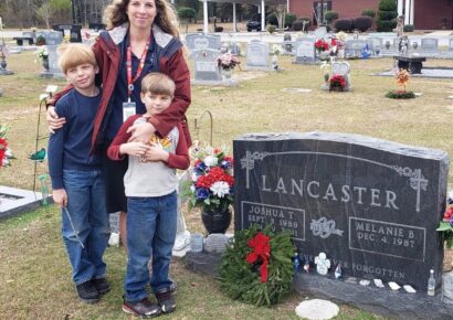With Honor and respect, wreaths laid on Veterans’ graves in Millbrook