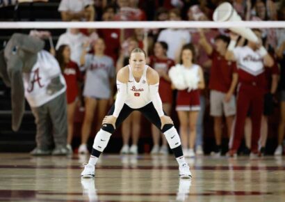 Edgewood Graduate Lindsey Brown Has Successful Freshman Season for University of Alabama Volleyball