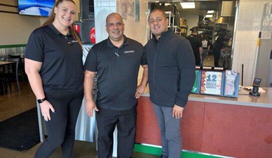 Wing Stop Ribbon Cutting Marks Grand Opening in Prattville