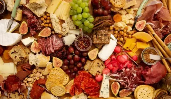 How To Build a Perfect Charcuterie Board
